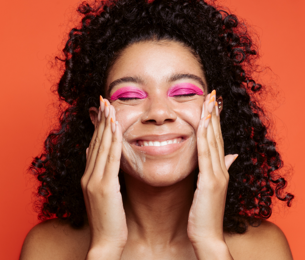 Does wearing makeup cause acne?